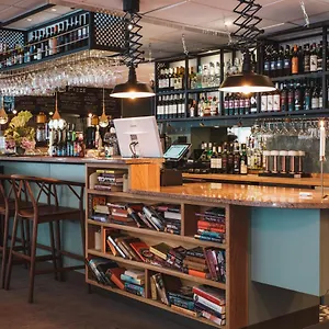 Point Hotel